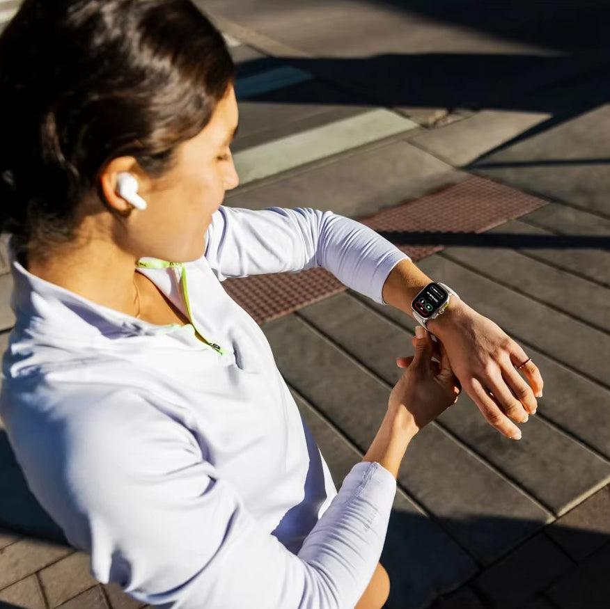 Luxury GPS Smartwatch – 2.15" AMOLED Display with Built-in GPS, Fitness Tracking, Bluetooth Calling, and 100+ Sports Modes