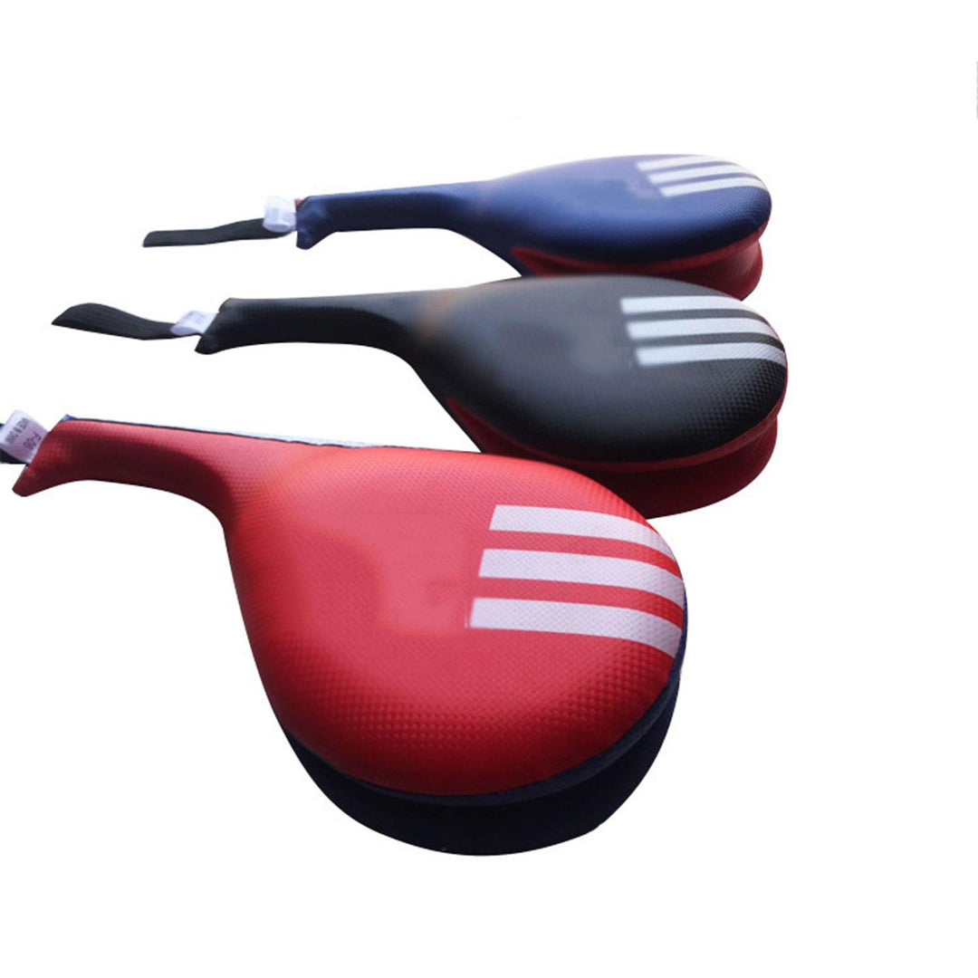 Premium Taekwondo Foot Target Kick Pad – Boxing, Kickboxing, & Sanda Training Equipment – Durable PU Leather, High Elastic Sponge – Double Target Design for High & Low Kicks – Buzz Sound & Wrist Grip – 40x20x8cm - StrengthXPhysiotherapy