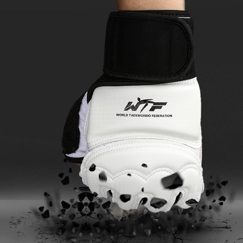 Premium Kickboxing Gloves – High Quality MMA Gloves for Muay Thai & Boxing Training – PU Leather Half Mitts for Fighters 